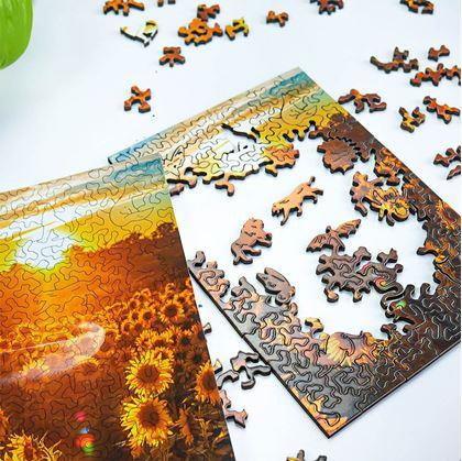 Obrázok z Drevené puzzle s nepravidelnými tvarmi - pole slnečníc